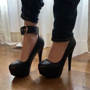 Black Ankle Heels